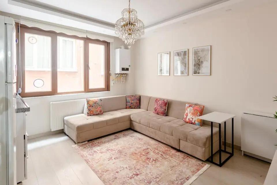Istanbul'Un Merkezinde Cevahir Avm Karsisi 1+1 Yeni Ev מראה חיצוני תמונה